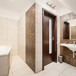 Wine & Wellness Besedni Dum 3*