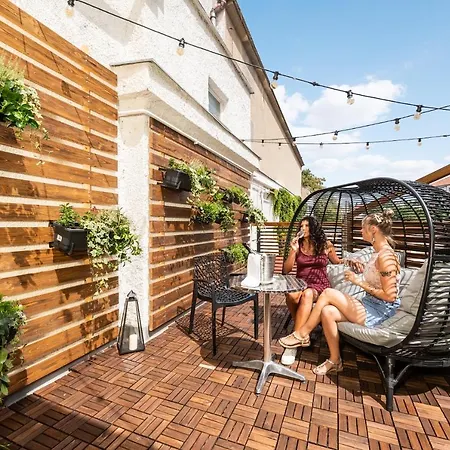 Отель Wine & Wellness Besedni Dum