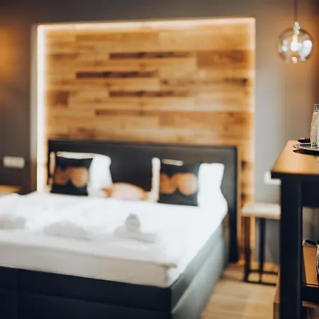 Wine & Wellness Besedni Dum Отель