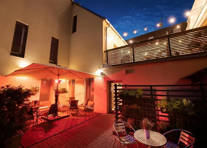 Wine & Wellness Besedni Dum ホテル