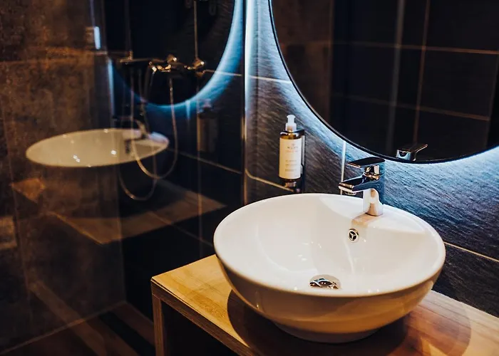 Wine & Wellness Besedni Dum 3* ヴァルチツェ