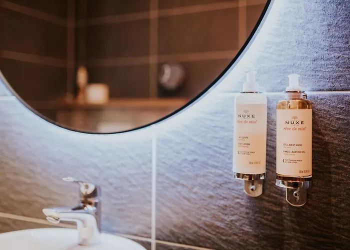 Wine & Wellness Besedni Dum ホテル ヴァルチツェ
