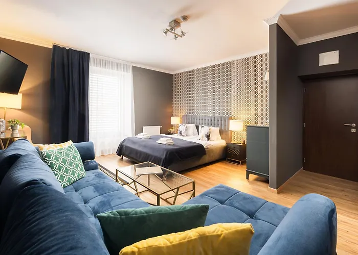فندق Wine & Wellness Besedni Dum 3*